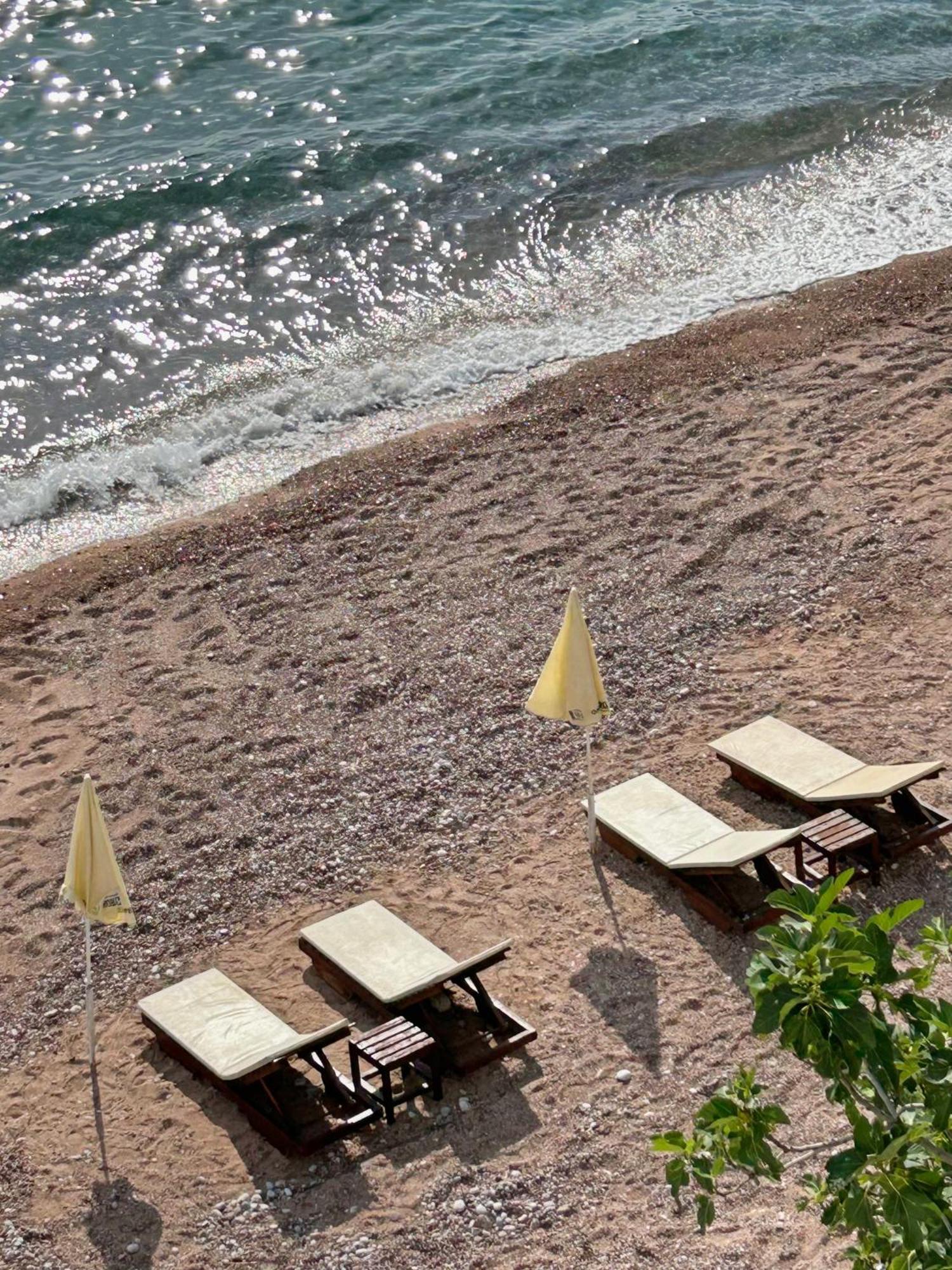 Luna Apartman Sveti Stefan